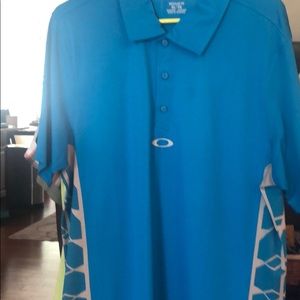 Men’s Oakley golf shirt